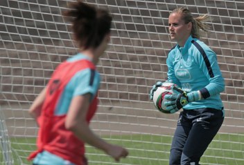 Coupe du Monde 2015 : 3mn avec les gardiennes de but !