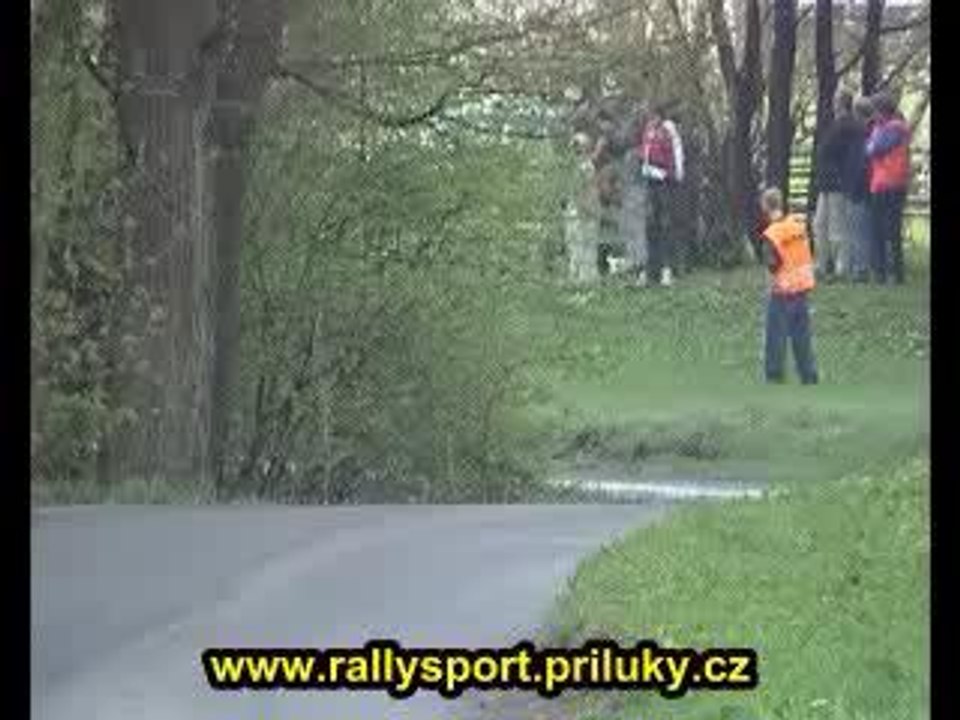206 WRC en feu [2004]