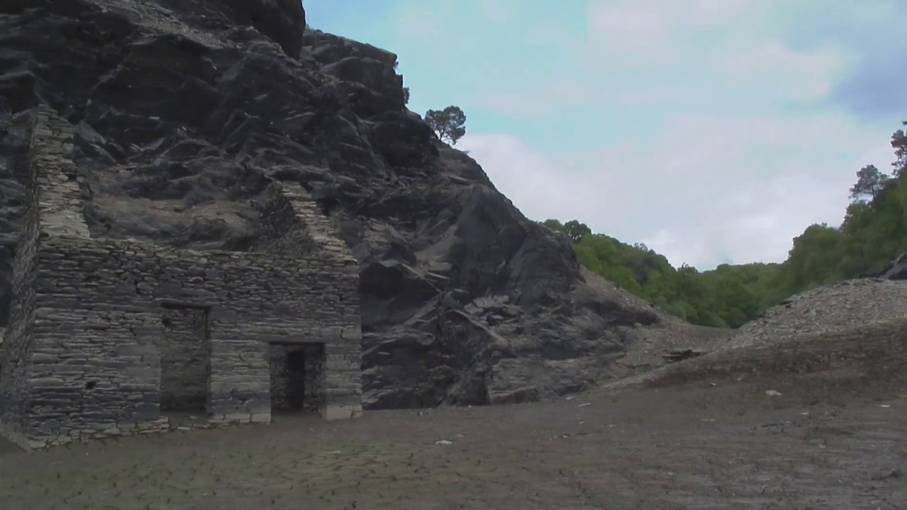 Vidange du lac de Guerlédan - mai 2015