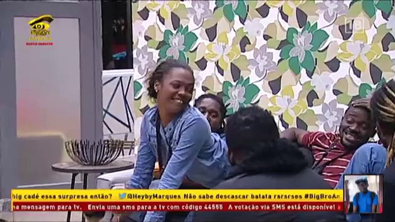 Big brother Angola duplo impacto-Marinela em dança sensual