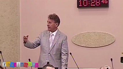 Dr. Duje: "Neki dječaci iz Europe kontra 250 magistara i doktora znanosti HEP-a."