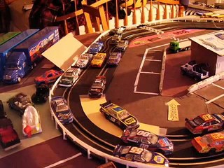NASCAR Stop Motion 2011: LEGO 200