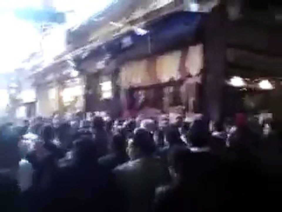 سوريا دمشق سوق الحميدية والثورة انطلقت