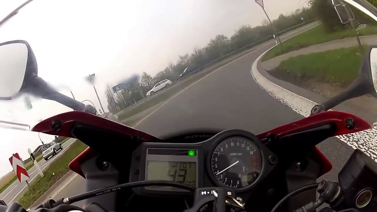 TOP Speed Honda CBR 600 on German Autobahn