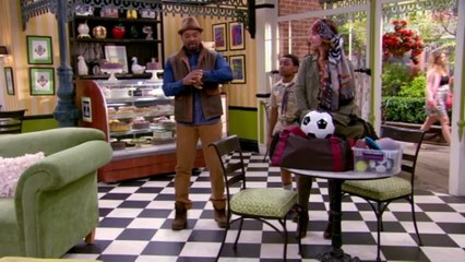 3 fantômes chez les Hathaway | Départ pour le camping ! | NICKELODEON