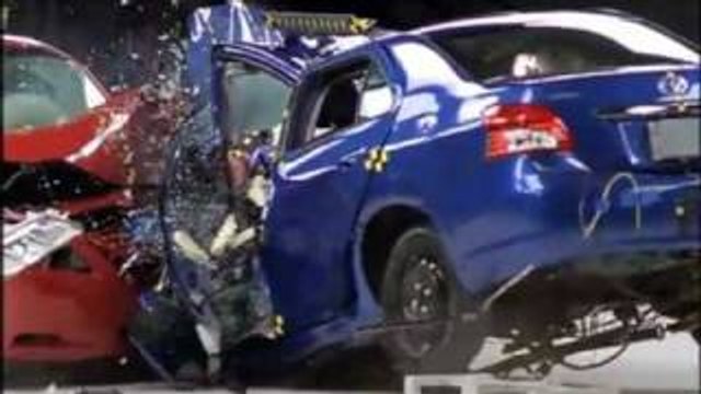 Toyota Yaris vs Toyota Camry Crash Test