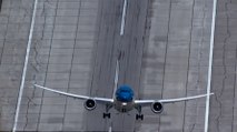 Décollage à la verticale du Boeing Dreamliner 787-9 lors d’un vol d’essai