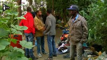 Paris: des habitants au secours des migrants mineurs du 18e