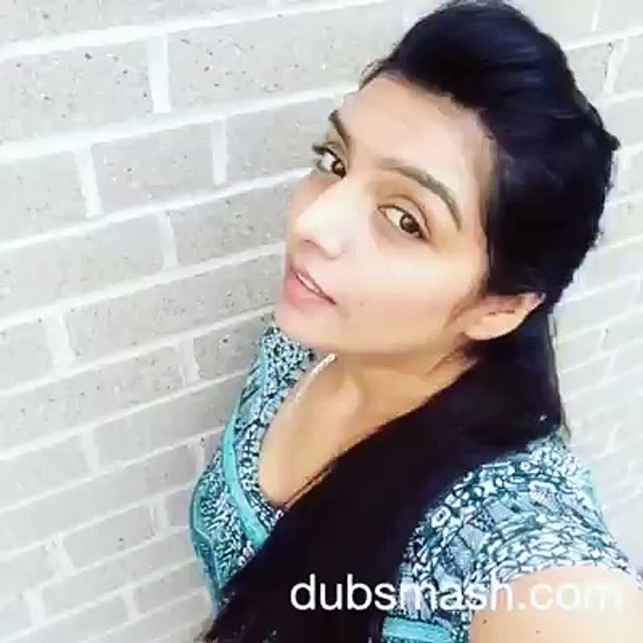 Kia andaz hai lerki ka ager pasand aiay tu like kerain