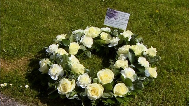 Mourners arrive for Charles Kennedy's funeral