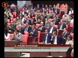 BASBAKAN UGRUNDA HAPSE GIRDIGI SIIRI MECLIS KÜRSÜSÜNDEN ILK KEZ OKUDU