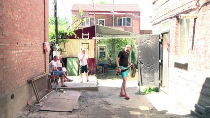 En Russie, un centre accueille les rebelles blessés en Ukraine