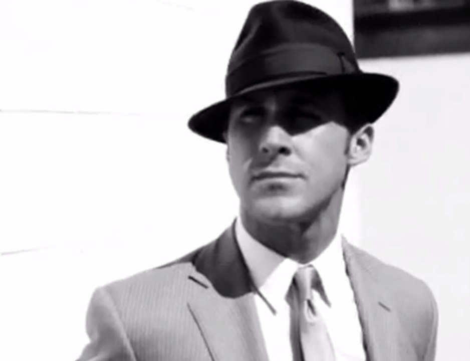 A sexy minute with Ryan Gosling