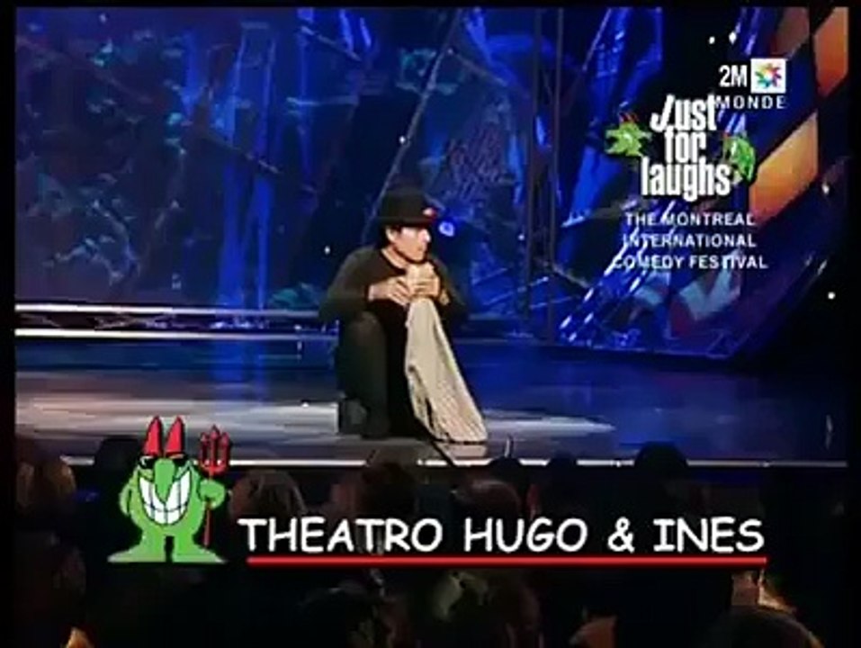 play with knee in funny way