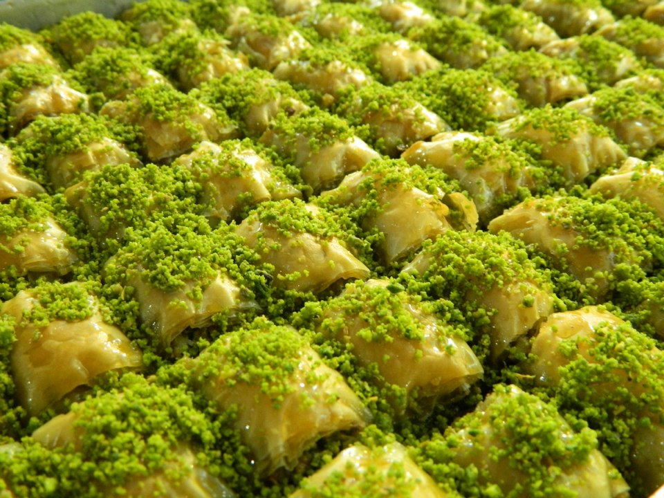 Baklava hamuru nasıl açılır?