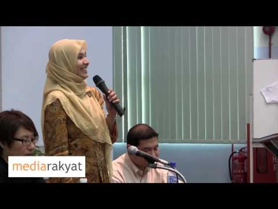 (Pelajar Q&A) Nurul Izzah & Rafizi Ramli: We Must Choose The Best To Lead Our Universities