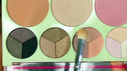 "Barely There" Makeup Trend Tutorial + 3 Ponytails