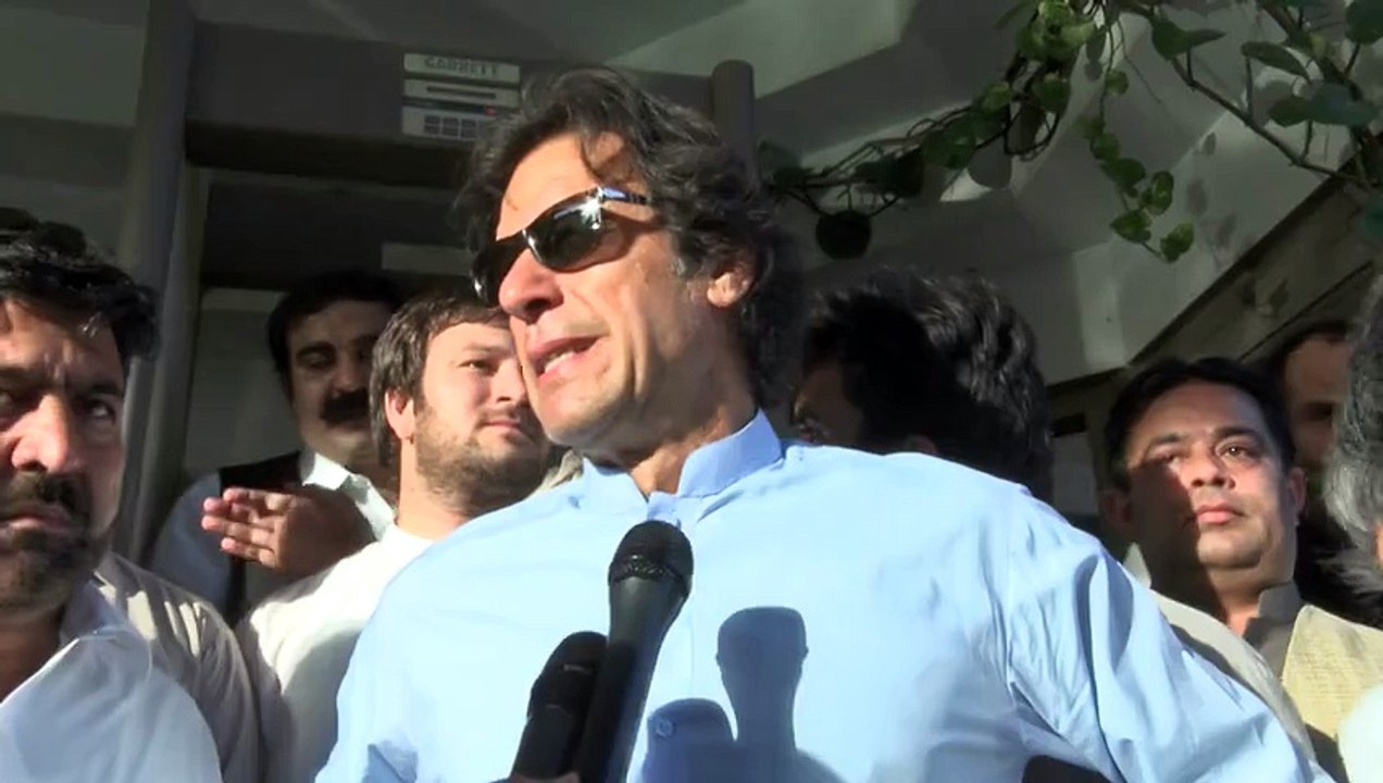 Imran Khan Speaks in favor of Bol Tv