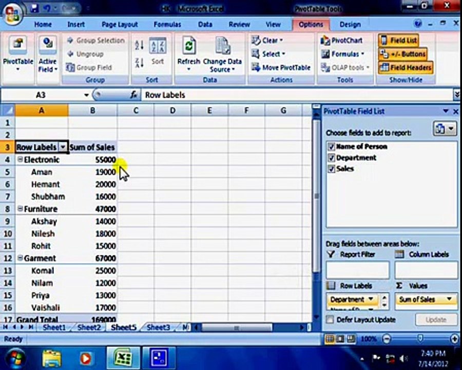 MS Excel 2007 in Hindi / Urdu : Inserting Pivot Table & Chart - 7