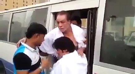 India Ke mashoor Actor (Qadar Khan) Hajj Karte Hoye Must Watch