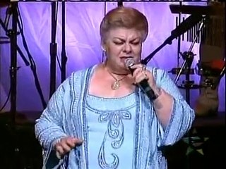 Paquita La Del Barrio  "Me Saludas  A La Tuya"
