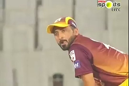Junaid Khan Reverse Sweep Six Peshawar Panthers v Rawalpindi Rams May 15 2015