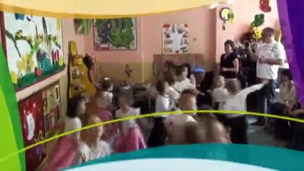Leżajsk dzień taty i mamy 2009 przedszkole bajka