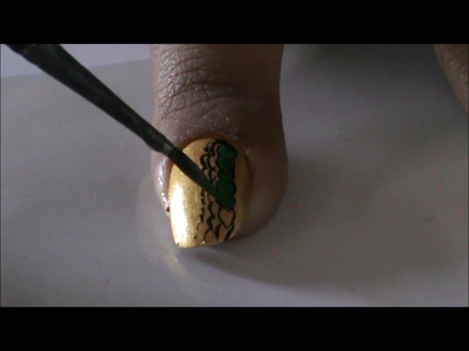 How to do Nail Art Drawing?