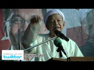 Tok Guru Nik Abdul Aziz: Rapat Rakyat Di Shah Alam (Part 2/3)