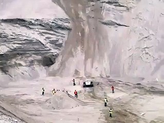 742551_226337147511062_1362216380_n