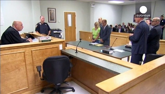 США: жінка-охоронець каже, що не влаштовувала втечу для 2-х в'язнів