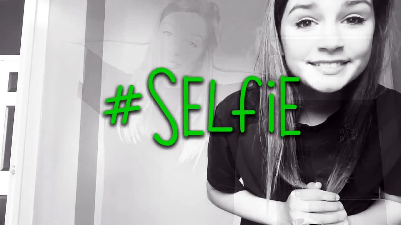 Selfie video star