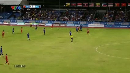 Video-Siêu-phẩm-volley-của-Thanh-Bình-khiến-thủ-thành-Thái-Lan-bó-tay