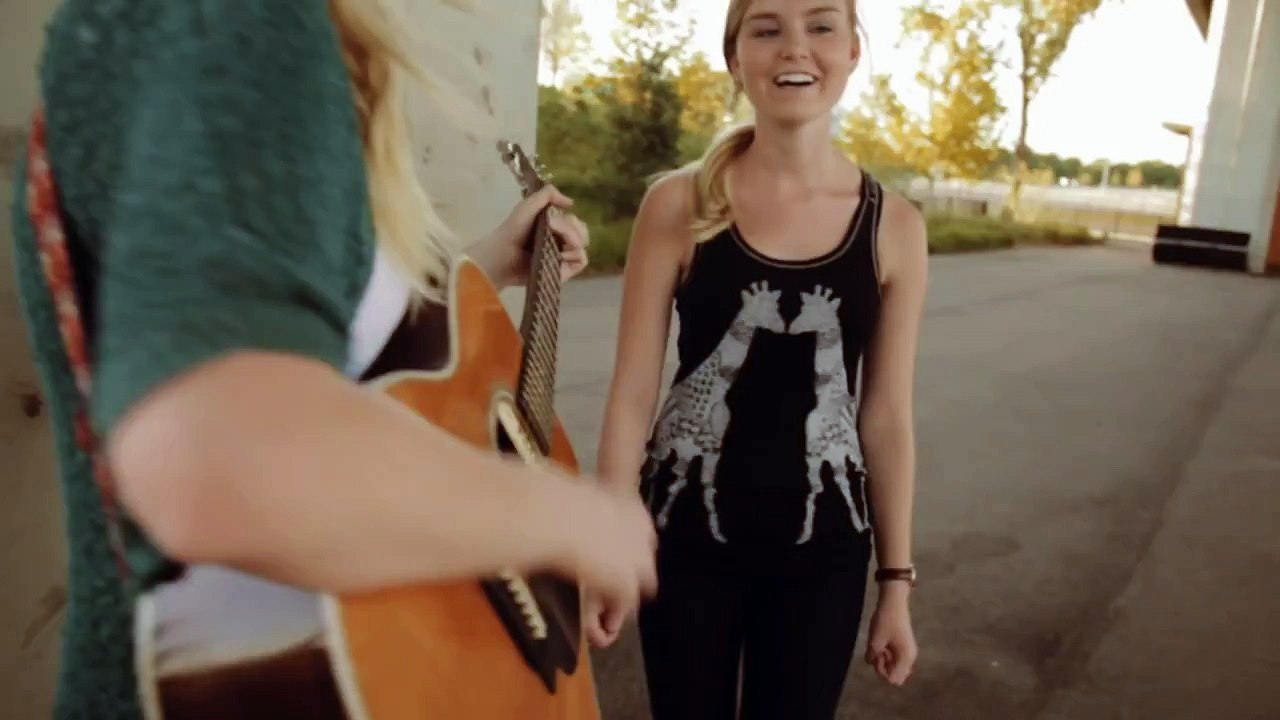 White Walls/Can't Hold Us/Same Love/Thrift Shop (Acoustic Mashup)