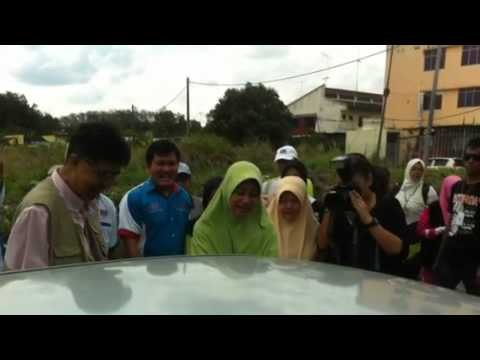 Tenang By-Election: Cikgu Mala On Campaign Trail In Labis Town