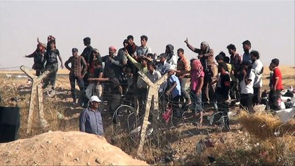 13500 لاجئ يعبرون الى تركيا في 10 ايام هربا من النزاع في سوريا