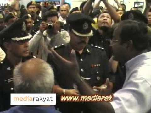 (2004) Anwar Homecoming: Scenes You Won't See In News