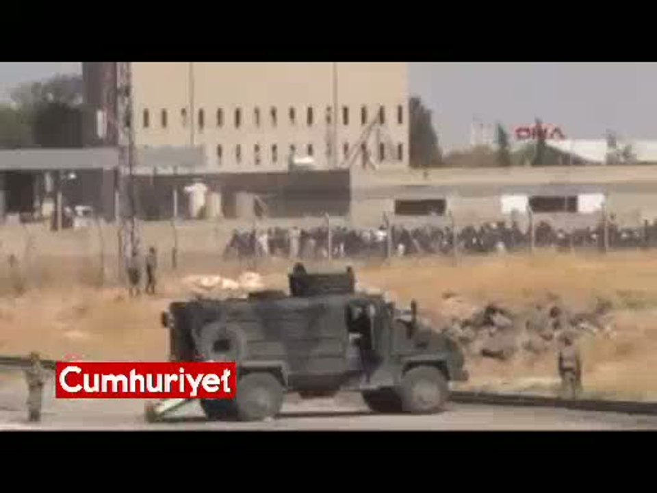 Güvenlik güçleri Suriye sınırında havaya ateş açtı