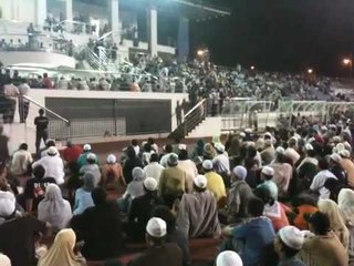 MediaRakyat News Flash: DSAI at Stadium Selayang (1)