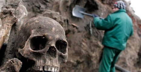 Kopanja i prekopavanja srebreničkih polja smrti