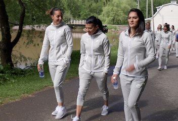 Coupe du Monde, promenade des Bleues avant France-Colombie !
