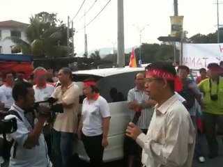 Tian Chua: Kg Terentang against Demolition by TNB (2)