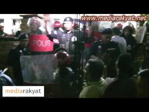Malaysian Police Stopped Pakatan Rakyat's March 8 Anniversary Celebration In Kuala Lumpur