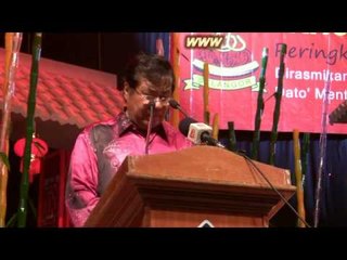 Selangor State 2010 Chinese New Year Open House: Khalid Ibrahim (Part 1)