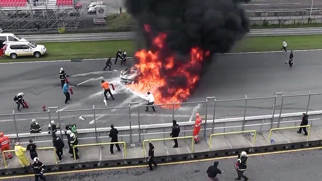 Accident impressionnant d'une Lamborghini Gallardo LP 560