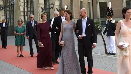 Suède: des invités royaux au mariage du prince Carl Philip