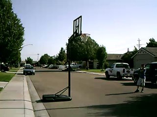 5'5 White Boy Dunking at 10 ft
