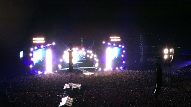 Angus Young Solo Paris Stade de France 2015