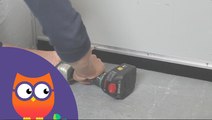 Comment poser un bas de porte (Ooreka.fr)