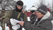 Каратели правосеки издеваются над мирными жителями Донбасса